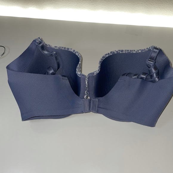 Warner's Underwire Bra "No Side Effects" 34D - Picture 2 of 3